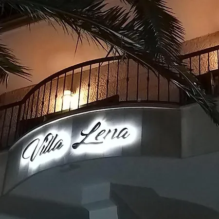 Villa-lena-ap-1 포드고라